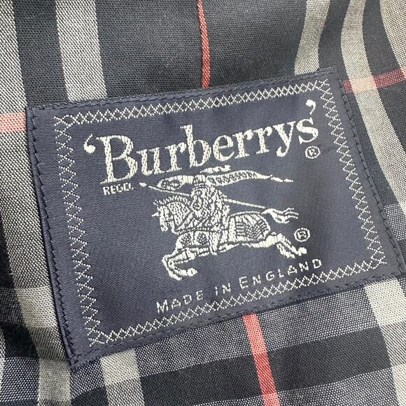 Vintage Burberrys' Navy Blue Trench Coat, 1980s, Size 12P – Excellent Condition - Picture 4 of 13